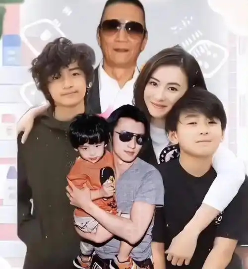 张柏芝大儿子热恋40多岁女性?张柏芝再登新闻头条!