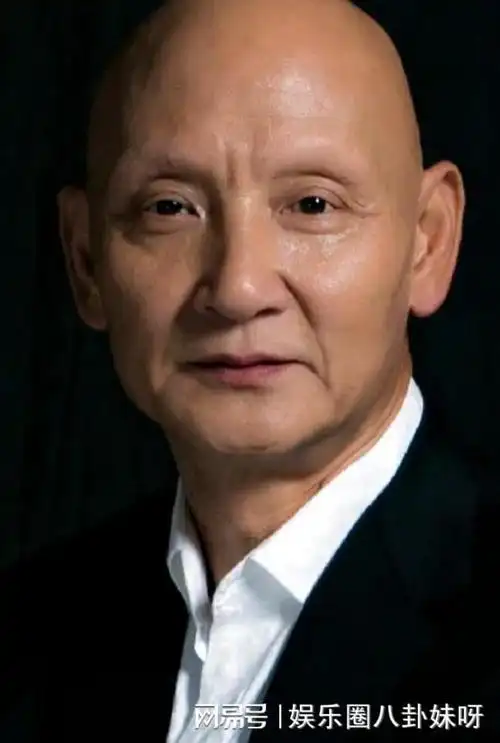 坏人专业户杜玉明曝光年轻时候的旧照网友竟然这么的帅气