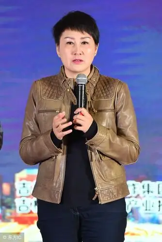 中央实验话剧团剧院演员:张凯丽