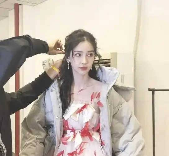 杨颖被"跑男"踢出?即便没有"疯马秀",她也待不久了!