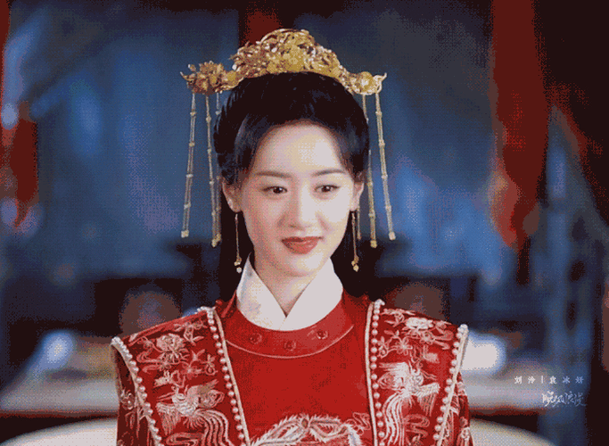 袁冰妍#    古希腊掌管古装嫁衣的神女    @袁冰妍