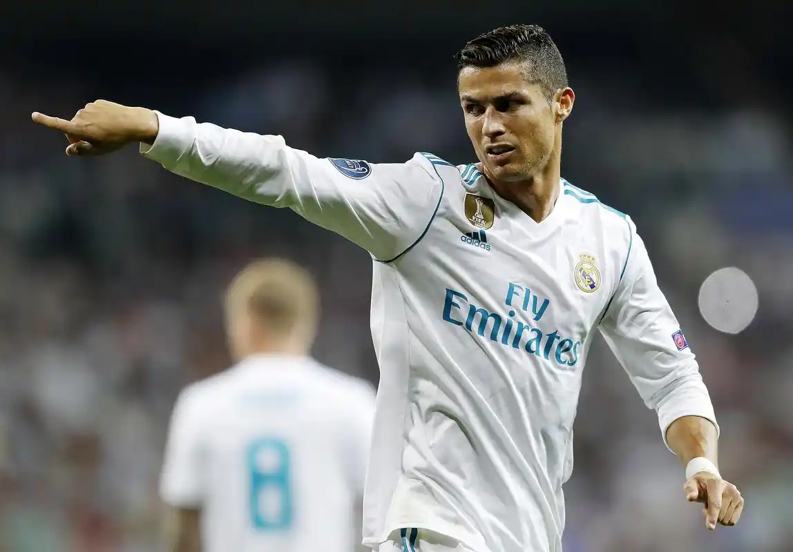 西甲和欧洲金靴都满足不了c罗!他的终极目标——梅西的年度91球