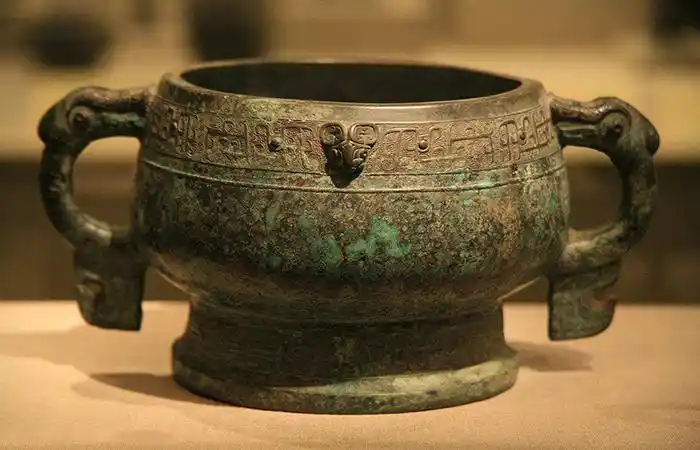 夏商周是中国古代历史上的青铜时代.夏代是中国青铜时代的初始期.