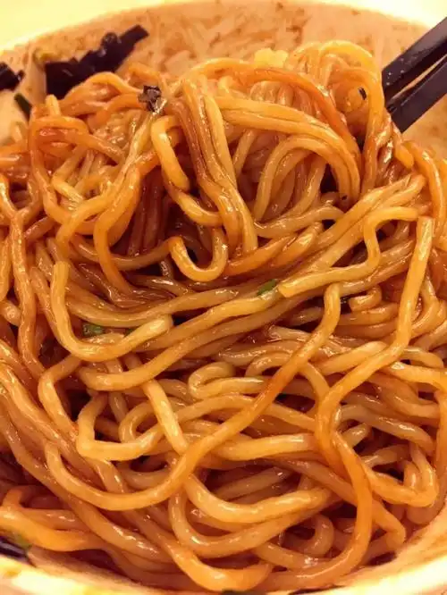 以我吃过的几百碗拌面经验来看,它家在福州第一名