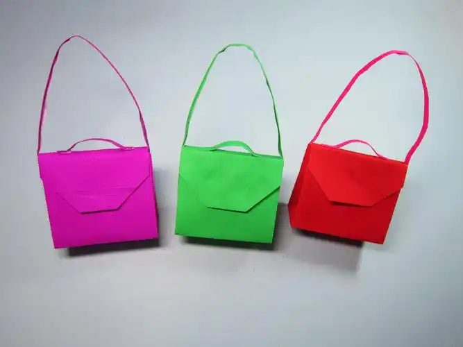 儿童手工折纸包包,简单又漂亮单肩包的折法