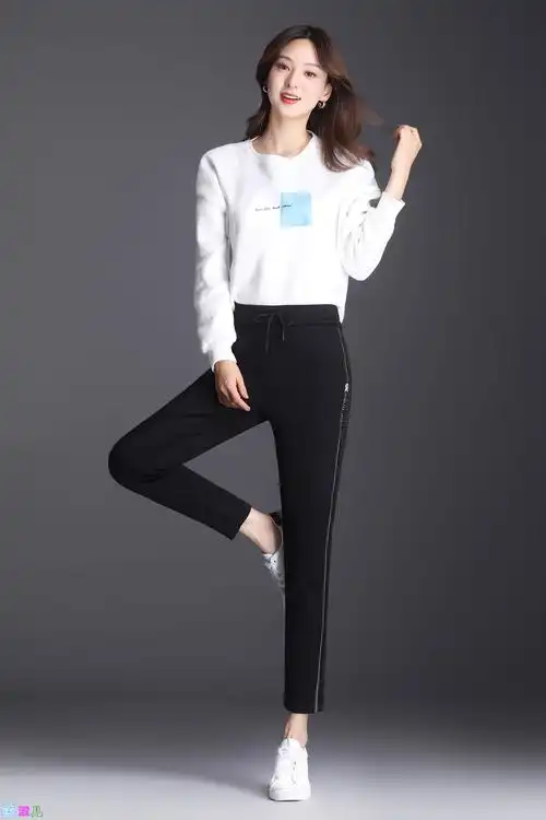 时尚哈伦裤带绒下雪季穿搭适合胯超显腿瘦裤女士冷天加棉裤女生百搭