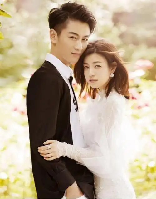 事业巅峰期官宣恋情:鹿晗,陈晓高调,张若昀幸福,有一位已离婚