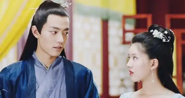 赵露思最初出现在大众视野的作品是和肖战合作过的《哦!