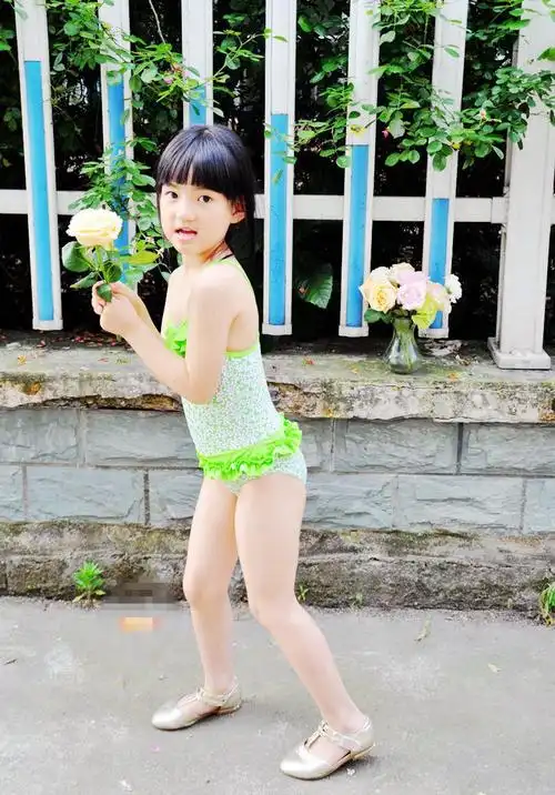 韩版小清新儿童泳衣 小碎花女童连体泳衣 小童泳装1-6岁