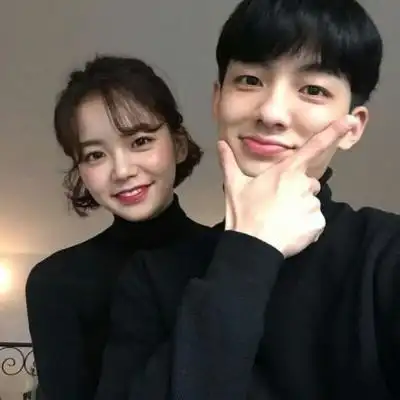 幸福夫妻微信头像一左一右,情侣头像图片