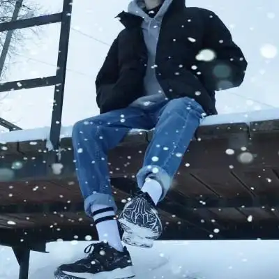 下雪头像男 高清好看的帅气雪景头像男