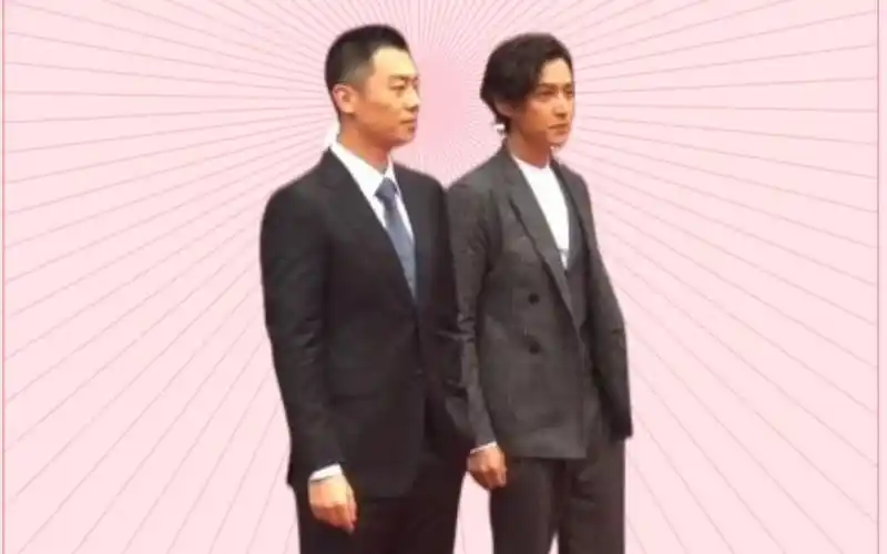 当185cm胡歌撞上180cm朱亚文网友谎报身高的那位你不尴尬吗