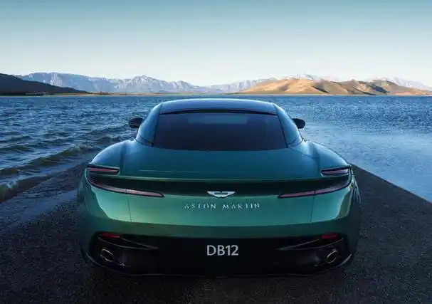 阿斯顿·马丁发布全新的db12车型,新车将会在今年的第三季度开始交付