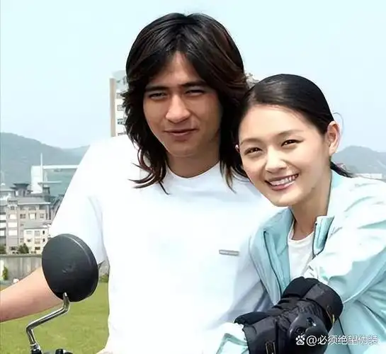 分手14年回看大s周渝民:他结婚6年生活幸福,她仍深陷离婚风波