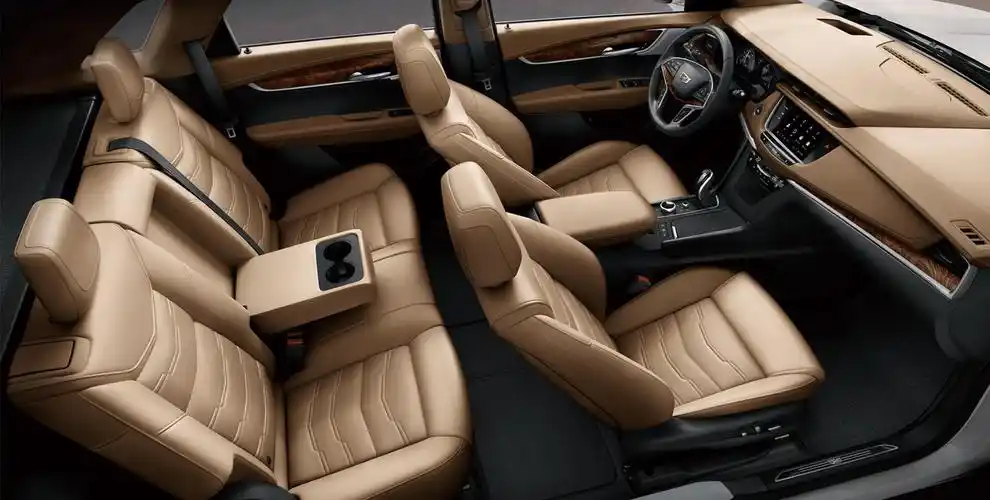 凯迪拉克 xt5 suv 全系降价 10 万元:25.27 万元起,购置税减半