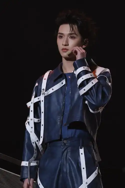 严浩翔 生图之神