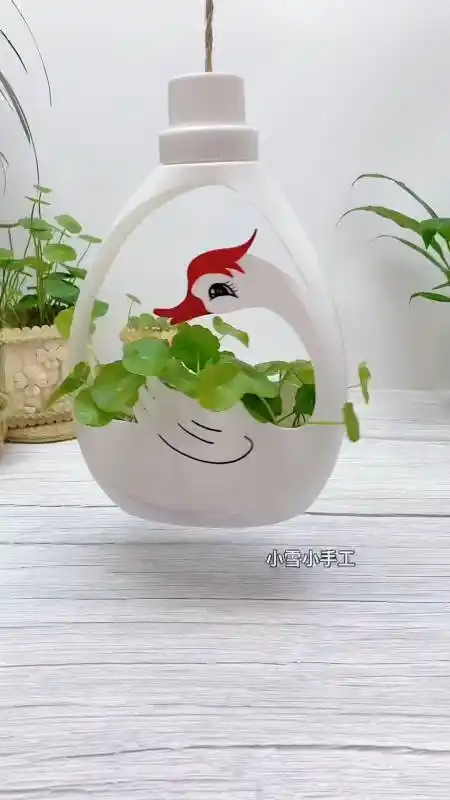 手工制作#用洗衣液瓶做吊篮花盆,你学会了吗-度小视
