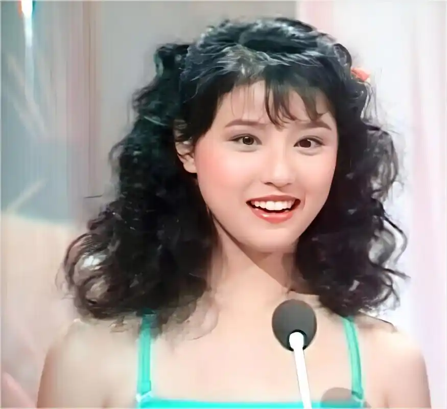 与天王黎明拍过拖,与初代丁力吕良伟闪婚,周海媚年轻时有多美?