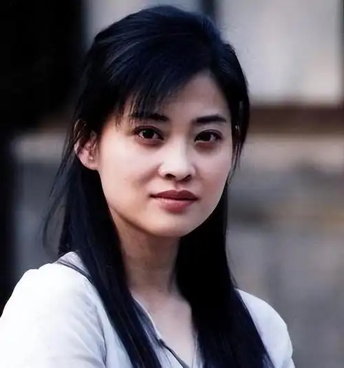 梅婷:拒绝名导演,为前夫花400万,二婚嫁摄影师幸福圆满,凭啥