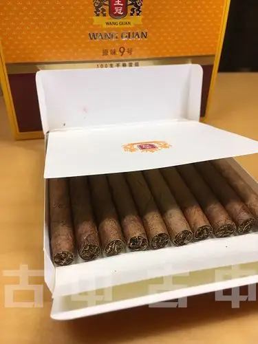 王冠(20支) 王冠20只好抽吗 王冠万象多钱一包 王冠香烟 王冠雪茄怎么