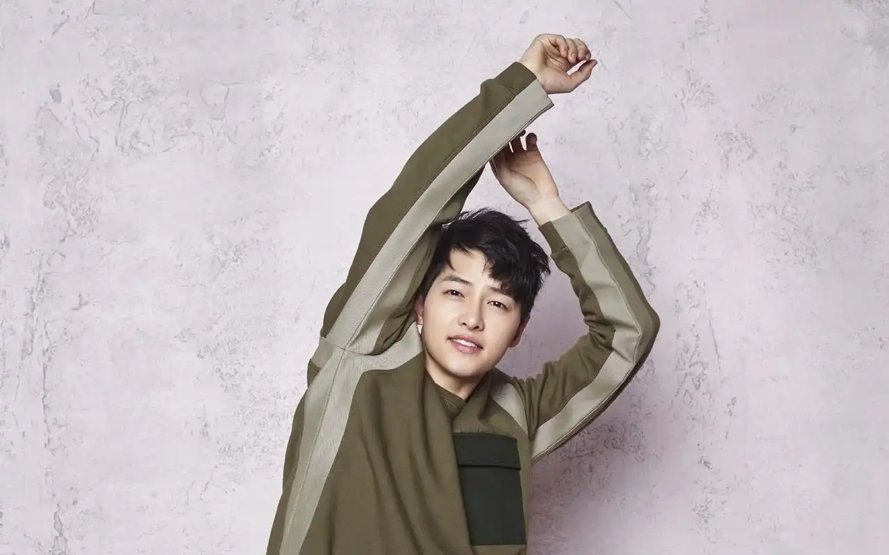 宋仲基时尚帅气写真图片桌面壁纸高清大图预览1920x1200_日韩明星下载