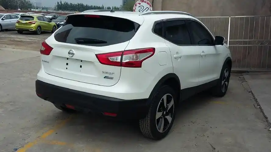 我的第一部车 白色日产新逍客 20162.