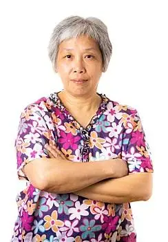 亚洲人,老太太草地创意青年男医生亚洲人,老人,高兴,老头年轻,东方人