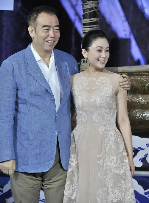 陈红什么年龄结的婚(演员陈红和老公陈凯歌的感情经历)