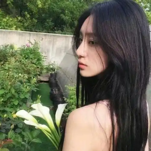 好看美女头像侧面长发_qq女生头像侧面清纯长发