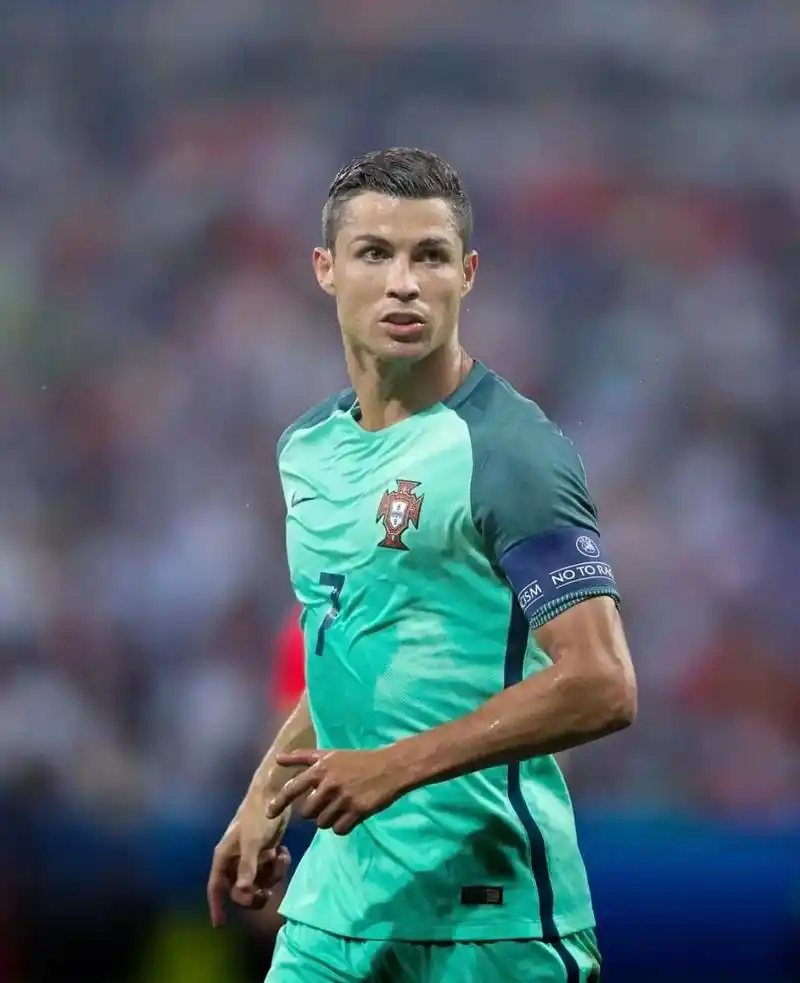 c罗欧洲杯葡萄牙国家队 - 抖音