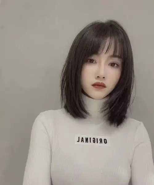 女士最新中短发发型图片_小红书