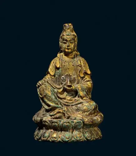 清代铜鎏金观音菩萨像