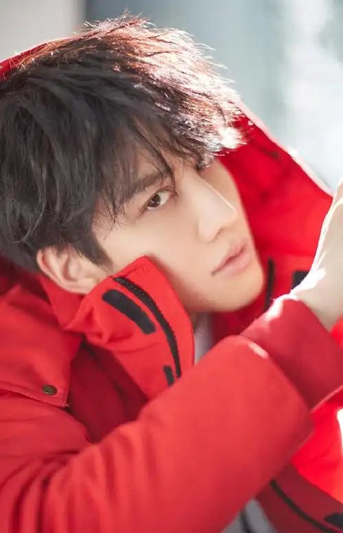 mike帅气运动风时尚写真大片