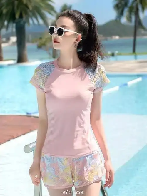 短袖分体保守泳装女平角裤套装显瘦遮肚速干温泉冲浪服大码游泳衣