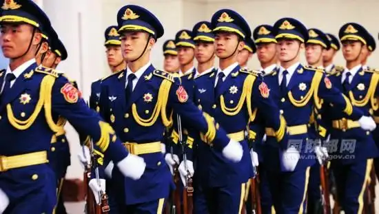 2014年8月27日下午,中央军委委员,总参谋长房峰辉上将在八一大楼与