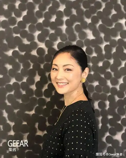 原创女人的底蕴是接受年华留下的痕迹:48岁常盘贵子的美丽人生!