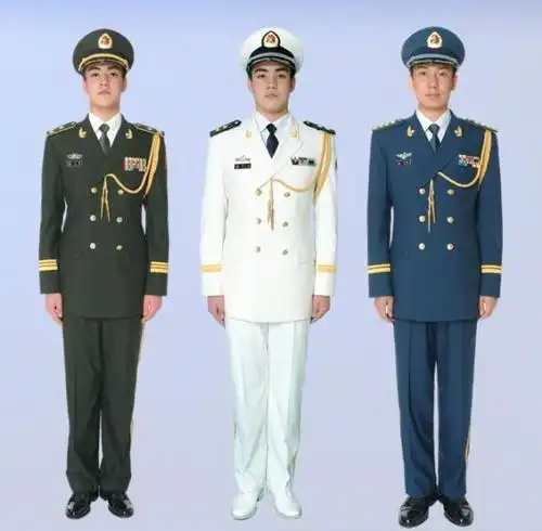 军官礼服