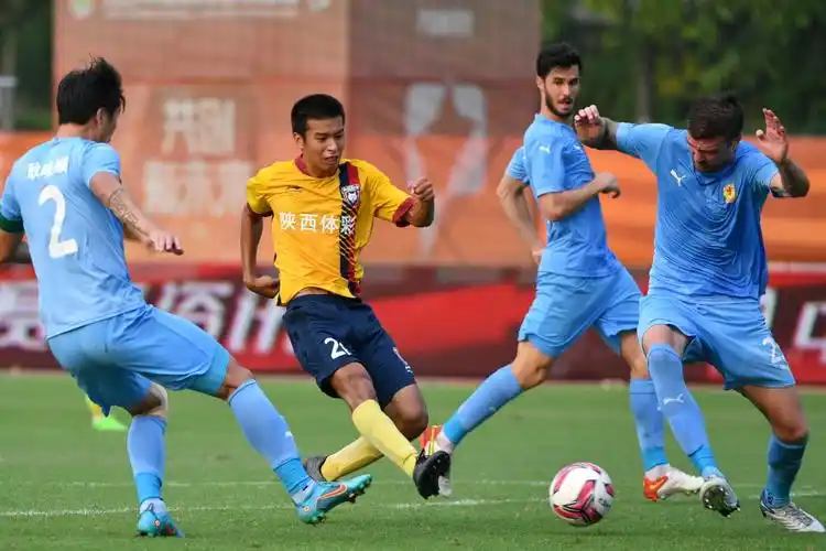 (体育)足球——中甲:陕西长安竞技胜四川九牛