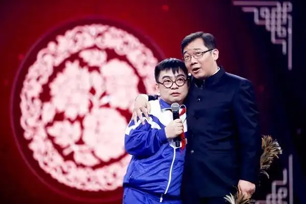 奇志大兵的双簧曾经非常红火,为何现在新相声界看不到这种表演形式?