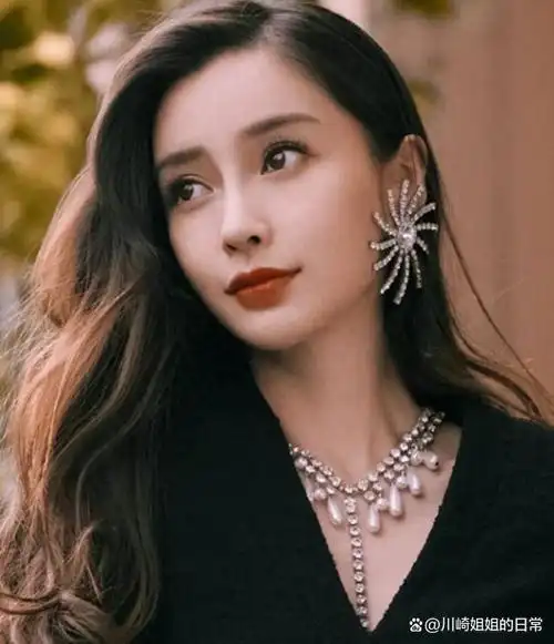 一败涂地离婚被套走25亿的黄晓明遮羞布让杨颖彻底揭开