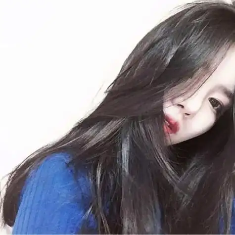 黑白高冷侧脸头像女生头像