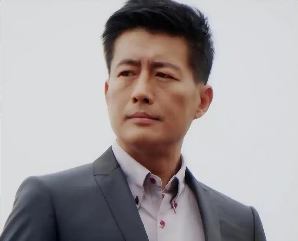 回顾高曙光和江珊遗憾离婚51岁二婚娶圈外人52岁再当爸爸