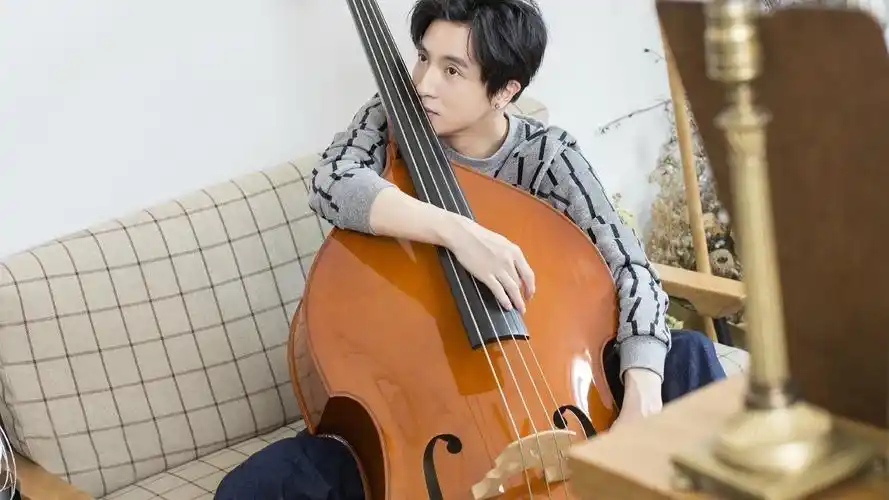 薛之谦歌手段子手明星风尚壁纸1