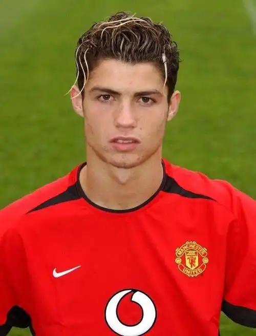 近16年首次 梅西和c罗同时无缘欧冠八强 终究追不上时光