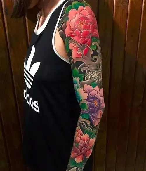 传统纹身图案寓意第十六集:梅花 菊花 荷花 牡丹