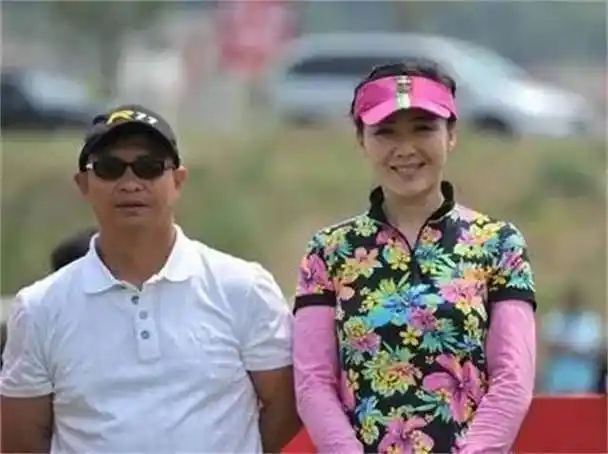 李琳:一婚嫁名导人财两空,再婚奥运冠军李大双,51岁被宠成公主