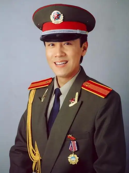 回顾蔡国庆:拒绝那英看上那辛,被女富商穷追8年,他凭啥?