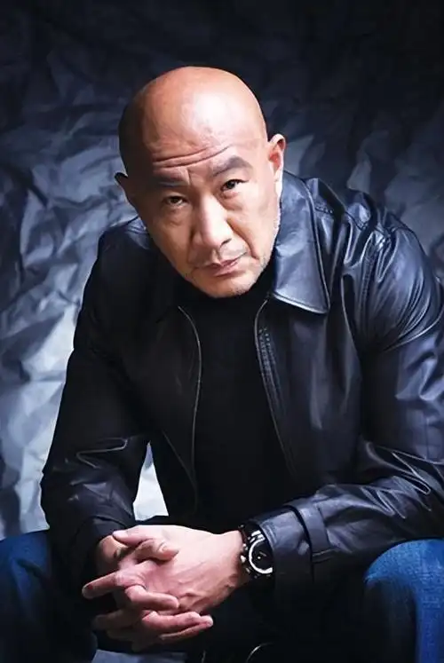 硬汉石兆琪曾入伍8年当演员属意外让孙红雷紧张到忘词