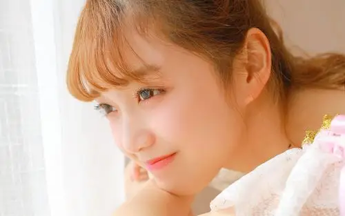 甜美治愈系文艺少女唯美高清壁纸