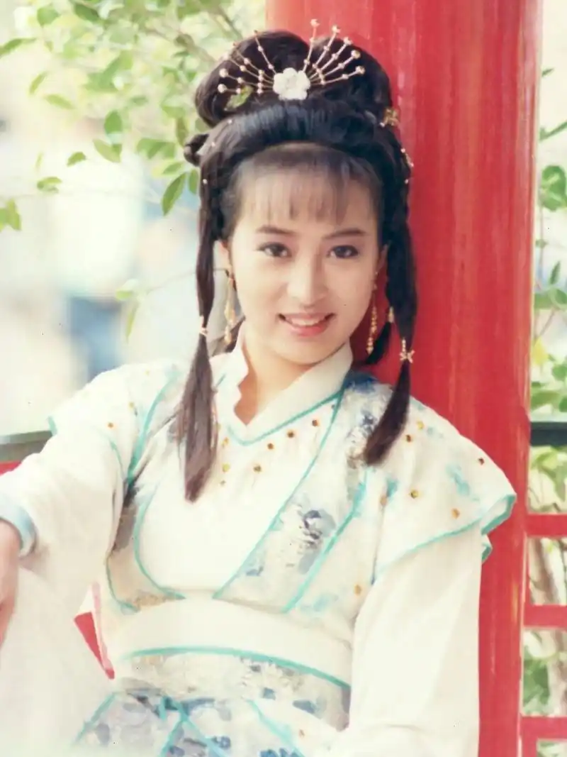 港圈女神之黎美娴 "80年代第一古装美人" 笑容甜美 脸型流畅 黎美娴